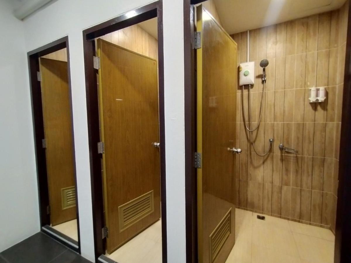 Breeze Hostel Jomtien Beach Exterior foto