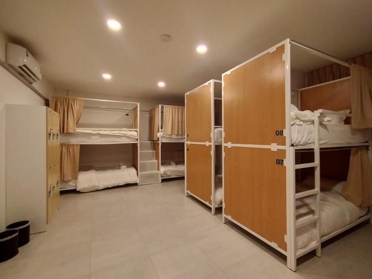Breeze Hostel Jomtien Beach Exterior foto