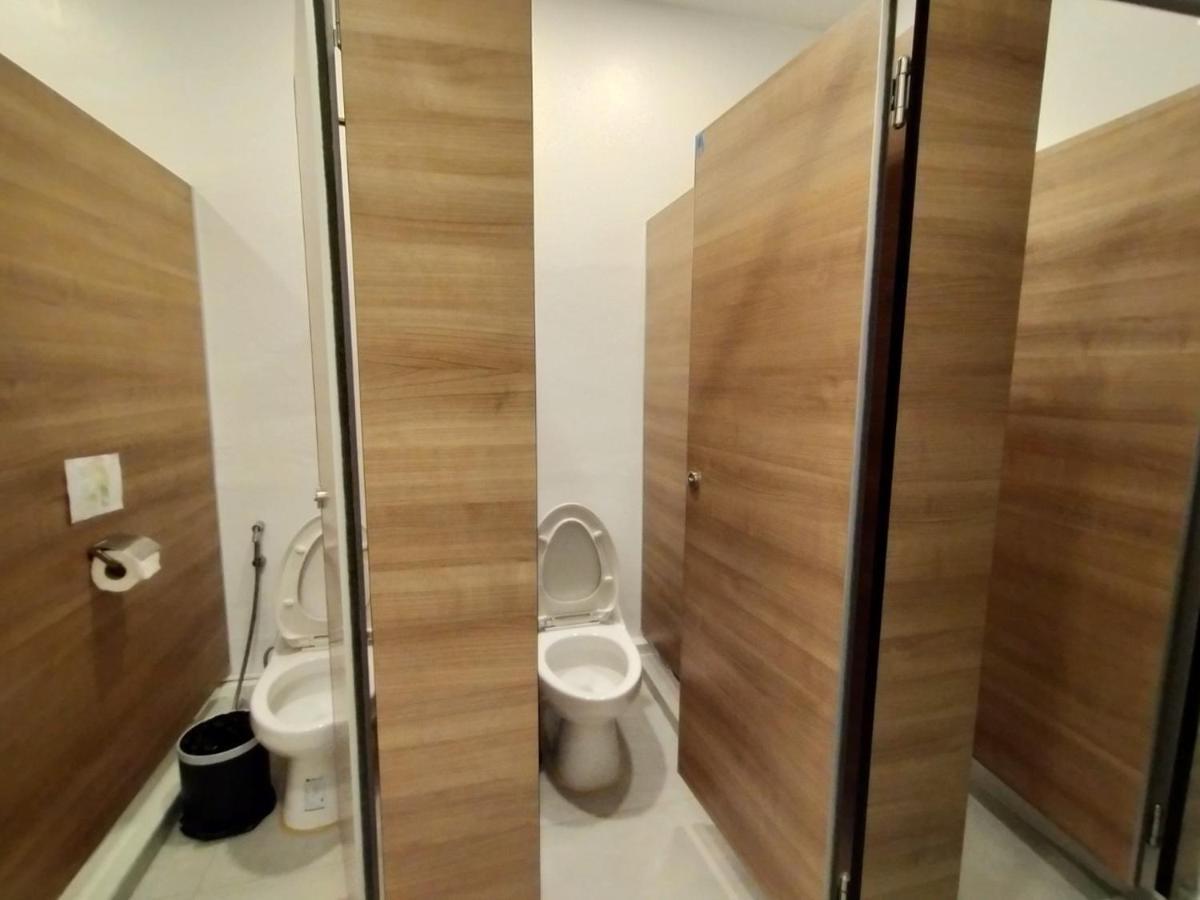 Breeze Hostel Jomtien Beach Exterior foto