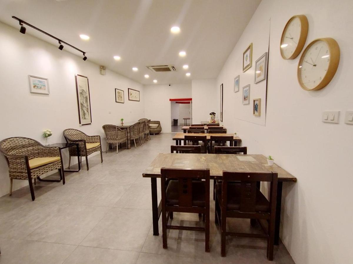 Breeze Hostel Jomtien Beach Exterior foto